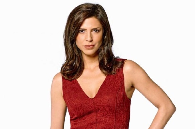 You Love Cindy Sampson Right? Know Facts About Her That You Haven't Heard